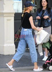 Diane Kruger z córką na spacerze