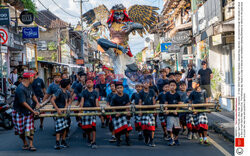 Parada Ogoh Ogoh na Bali