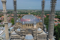 Renowacja zwieńczeń kopuły i minaretów  meczetu Selimiye w Edirne