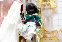 Dzieciątko Boże w różnych kostiumach na święto Candelaria