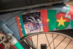 72-letni kaskader z Burkina Faso