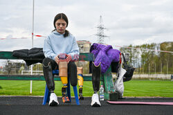 Ukraińska 12-latka po stracie nóg w rosyjskim ataku, przygotowuje się do maratonu