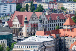 Panorama miasta z najwyższego wieżowca w Poznaniu