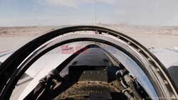 Eskadra Thunderbirds Sił Powietrznych USA ćwiczy w Nowym Meksyku
