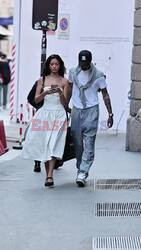*EXCLUSIVE* Former England footballer Dele Alli was caught walking in the centre with his girlfriend Cindy Kimberly.
*VIDEO TAKEN ON 28/04/2025*