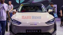 Chinese Carmaker Patents Voice Controlled In Car Toilet