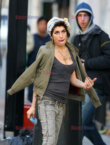 Amy Winehouse w pubie