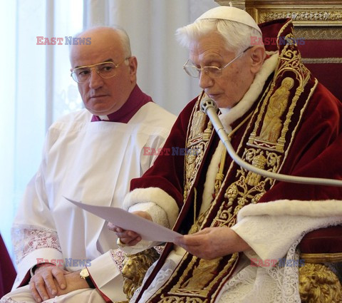Papież Benedykt XVI zapowiedział swoją abdykację