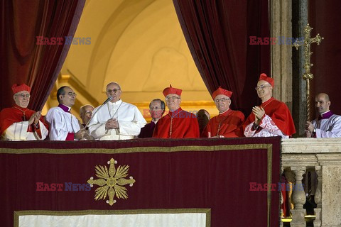 Drugi dzień konklawe w Watykanie
