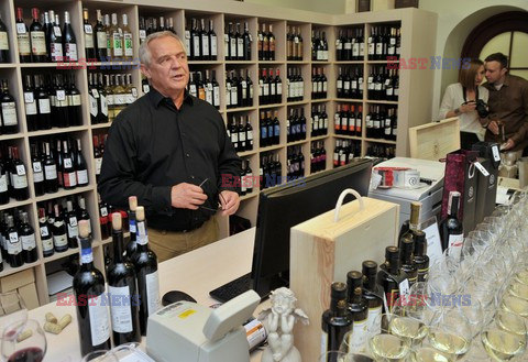 Marek Kondrat otwiera salon winiarski w Katowicach
