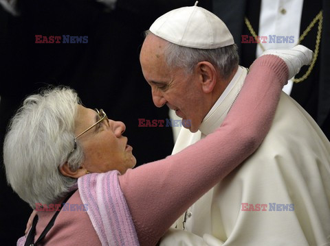 Papież Franciszek spotkał się z niewidomymi