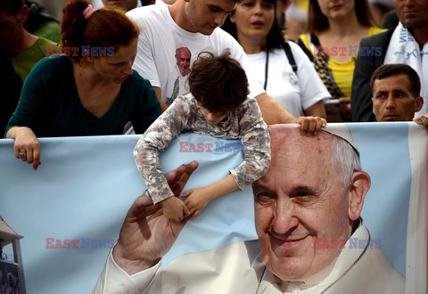 Papież Franciszek z wizytą w Tiranie