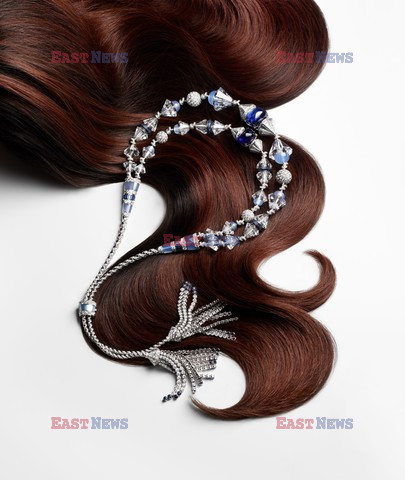 Beauty - Ozdoby włosów - Madame Figaro 1580