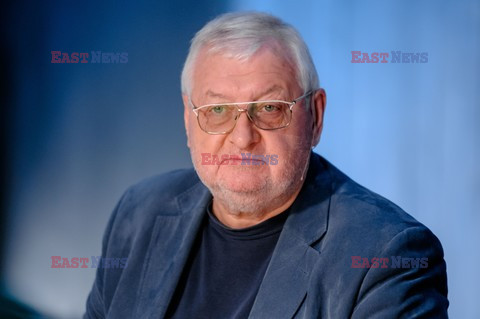 Na planie Hala Odlotow