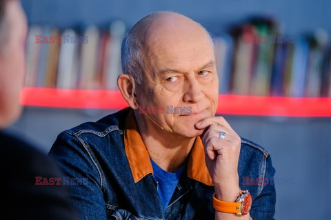 Na planie Hala Odlotow