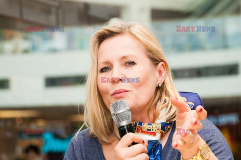 Grażyna Szapołowska promuje książkę "Zapomniałam o tobie" w Empik Arkadia
