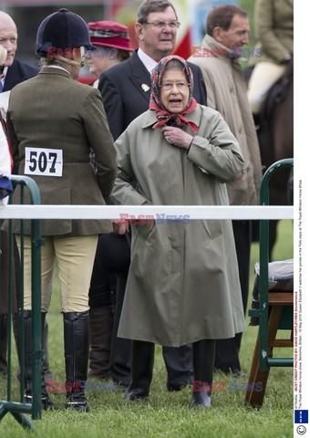 Królowa Elżbieta na pokazach koni