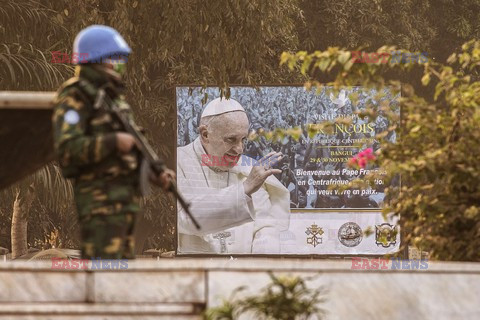 Papież Franciszek pielgrzymuje do Afryki