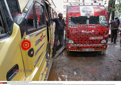 Słynne kenijskie minibusy - Sipa