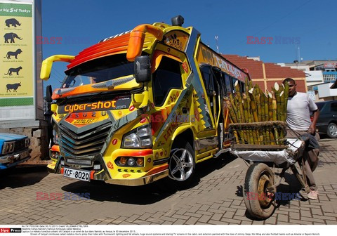 Słynne kenijskie minibusy - Sipa