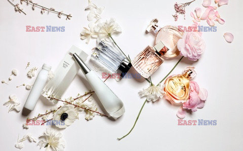 Beauty - Kwiatowe perfumy - Madame Figaro 1693