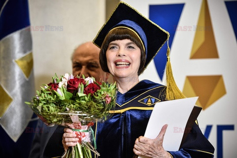 Mireille Mathieu doktorem honoris causa GAUGN