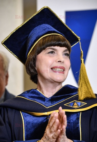 Mireille Mathieu doktorem honoris causa GAUGN