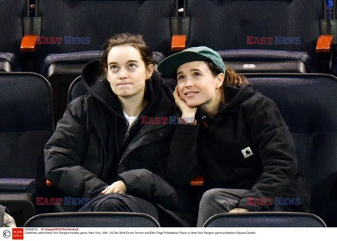 Ellen Page z partnerką oglądają mecz hokeja