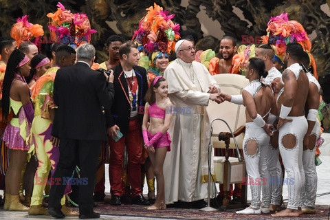 Cyrkowcy z Kuby na audiencji u Papieża Franciszka