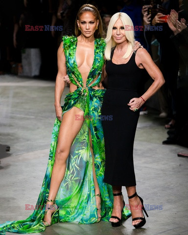 Pokaz Versace na MFW lato 2020
