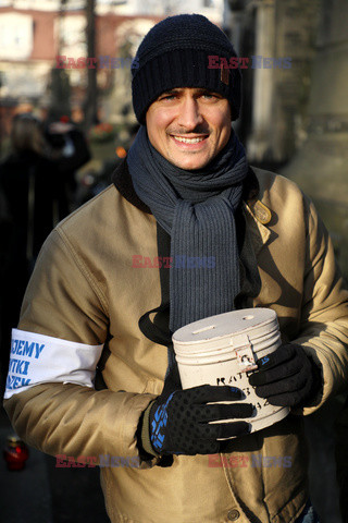 Kwesty na cmentarzach