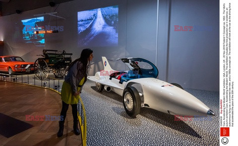 Wystawa - Samochody: przyspieszenie współczesnego świata