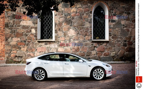 Samochód Tesla Model 3 Long Range