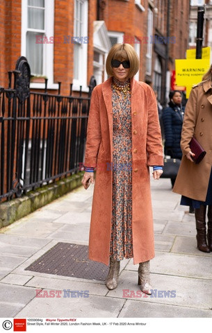 Street fashion na tygodniu mody w Londynie - zima 2020
