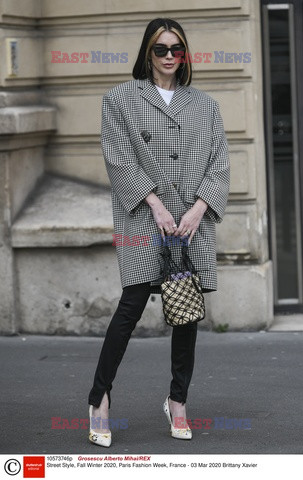 Street fashion na tygodniu mody w Paryżu - zima 2020/21