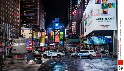Wyludnione Times Square w Nowym Jorku