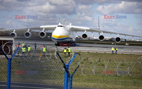 Antonow An-225 na lotnisku Okęcie