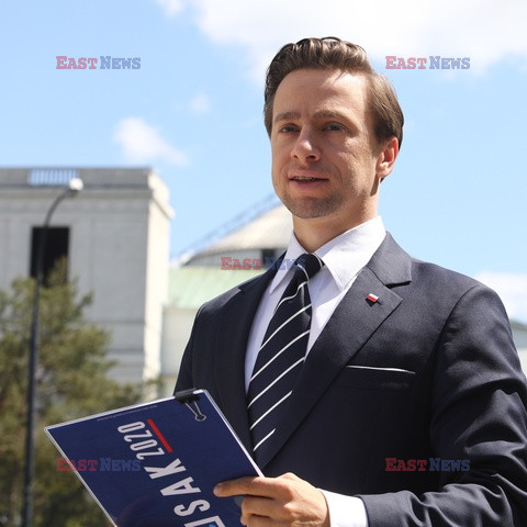 Krzysztof Bosak o pomocy z UE dla firm