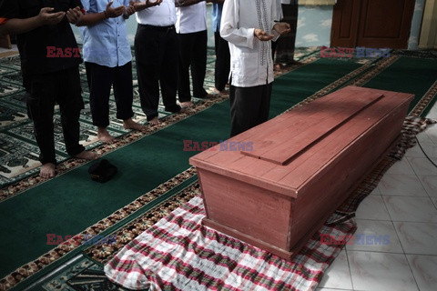 Sprzątacze ciał w Dżakarcie - Redux