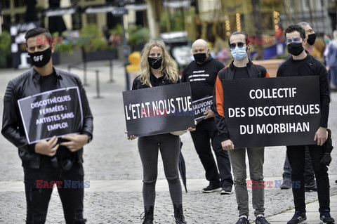 Protest właścicieli nocnych klubów w Rennes