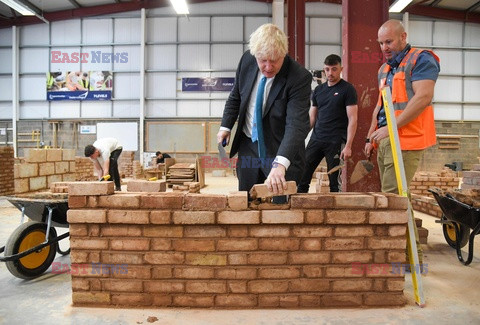Boris Johnson budowniczym