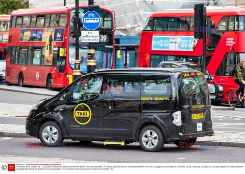 Pierwsza elektryczna taksówka w Londynie
