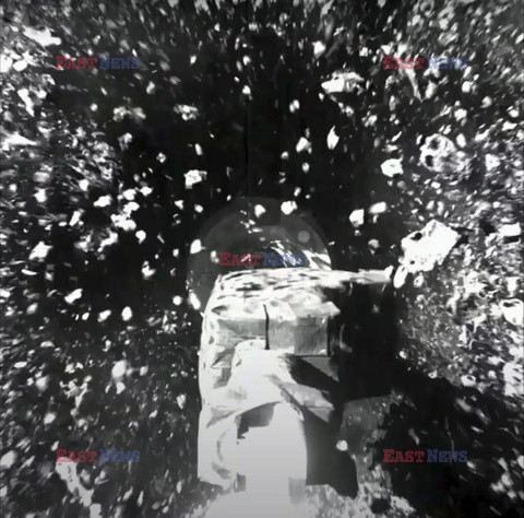 Sonda OSIRIS-REx ląduje na asteroidzie Bennu