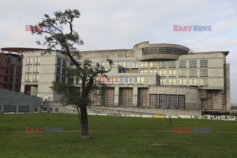 Budynek Europol Gazu na sprzedaż