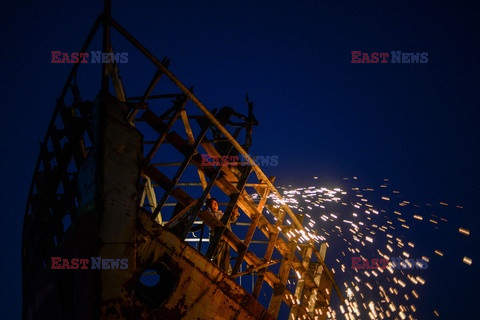 Przemysł stoczniowy w Bangladeszu - AFP