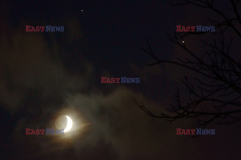 Listopadowa koniunkcja Księżyca z Jowiszem i Saturnem