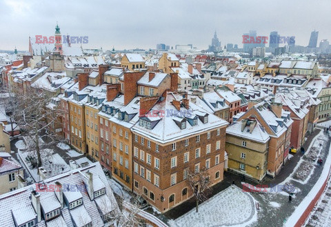 Stare Miasto pod śniegiem