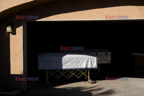 Dom pogrzebowy z Los Angeles - AFP