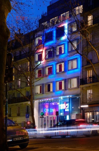 Hotel Paradiso w Paryżu - kino w każdym pokoju - Le Figaro