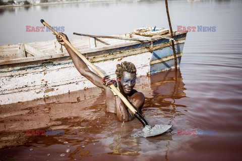 Wydobywanie soli w Senegalu - AFP